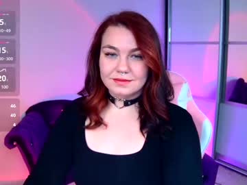 Lilumytrend Chaturbate stream image from February 15, 2025
