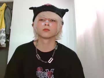Superlittlebluesky Chaturbate stream image from February 15, 2025