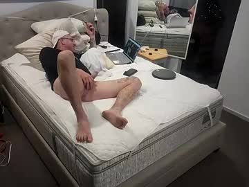 Voyeurcamhidden Chaturbate stream image from February 15, 2025