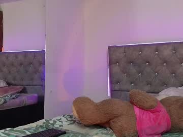 Daphnepurple Chaturbate stream image from February 15, 2025