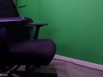 Kuruptxxx Chaturbate stream image from February 15, 2025