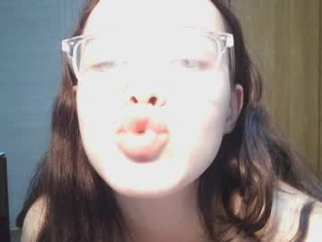 Prettyjuna Chaturbate stream image from February 15, 2025