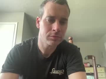 Tleigh24 Chaturbate stream image from February 15, 2025