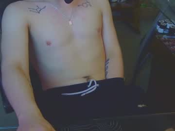 Heretopleaseyou446029 Chaturbate stream image from February 15, 2025