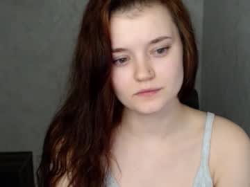 Miabrowwn Chaturbate stream image from February 15, 2025