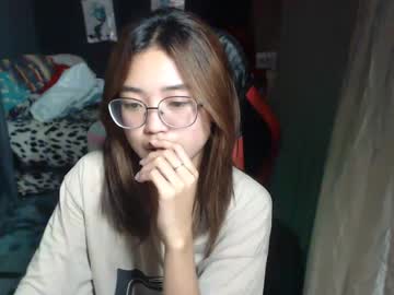 Urlovelychinita Chaturbate stream image from February 15, 2025
