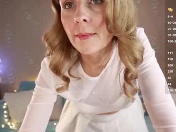 Wild_Berrrie Chaturbate stream image from February 15, 2025