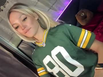 Amelinckx Chaturbate stream image from February 15, 2025