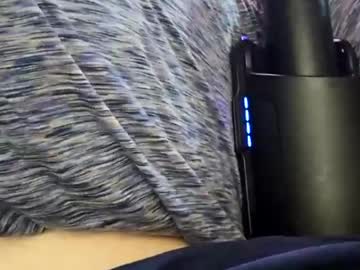 Mikede4201 Chaturbate stream image from February 15, 2025