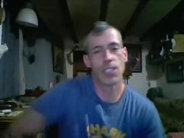 Bernichaoss77 Chaturbate stream image from February 15, 2025