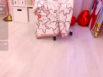 Coconut_Mia Chaturbate stream image from February 15, 2025