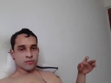 Jovenvergonguapo09 Chaturbate stream image from February 15, 2025