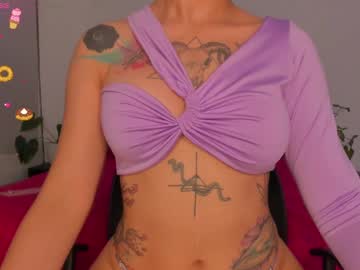 Sarahredi Chaturbate stream image from February 15, 2025