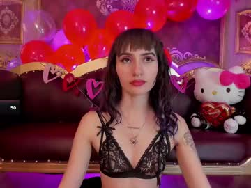 Electraraptiss Chaturbate stream image from February 15, 2025