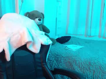 Ambersmith98_ Chaturbate stream image from February 15, 2025