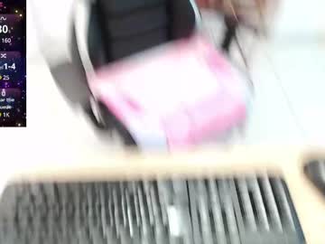 Angelickbo Chaturbate stream image from February 15, 2025