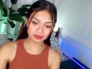 Vivian_Roberts Chaturbate stream image from February 15, 2025