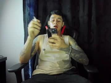 Dage_19 Chaturbate stream image from February 16, 2025