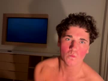 Elijahkinky Chaturbate stream image from February 16, 2025