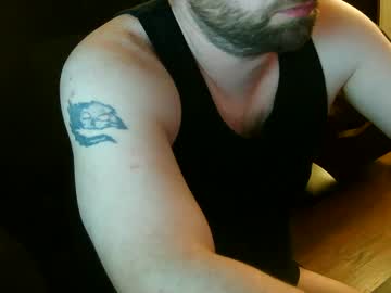 Mustenjoyhead Chaturbate stream image from February 16, 2025