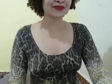 Nalaprive Chaturbate stream image from February 16, 2025