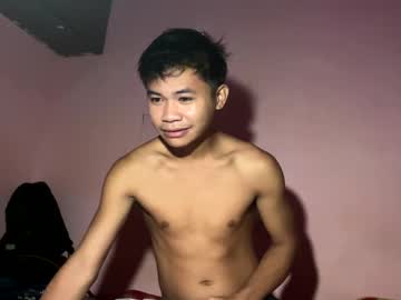 Raven354 Chaturbate stream image from February 16, 2025