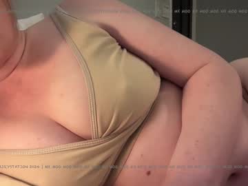 Dairystation Chaturbate stream image from February 16, 2025