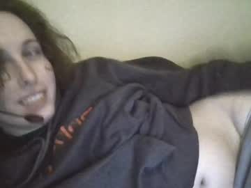 0ovka Chaturbate stream image from February 16, 2025