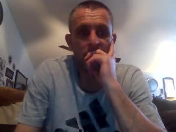 Badude77 Chaturbate stream image from February 16, 2025