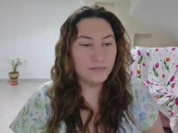 Catalina45_Curvy Chaturbate stream image from February 16, 2025