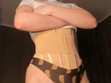 Elizabethandersen Chaturbate stream image from February 16, 2025