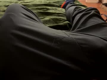 Justadude_4_U Chaturbate stream image from February 16, 2025