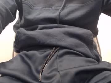 Wardi95 Chaturbate stream image from February 16, 2025