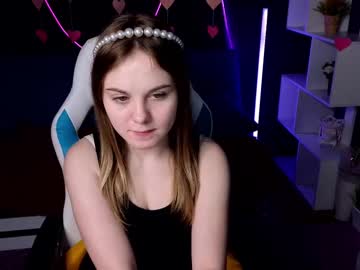 Dyna_Bae Chaturbate stream image from February 16, 2025