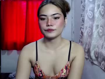 Foxxypennyx Chaturbate stream image from February 16, 2025