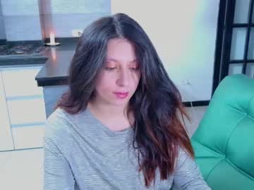 Moon_Blue222 Chaturbate stream image from February 16, 2025