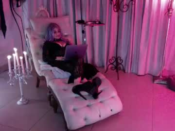 The_Raven_Queen_88 Chaturbate stream image from February 16, 2025