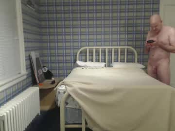 Alex4201 Chaturbate stream image from February 16, 2025