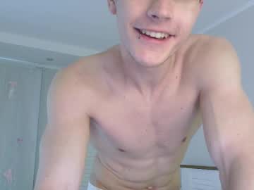 Eric_Crush Chaturbate stream image from February 16, 2025