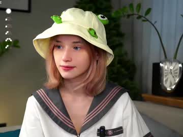 Taitehambelton Chaturbate stream image from February 16, 2025