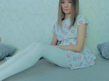 Your_Caramelka Chaturbate stream image from February 16, 2025