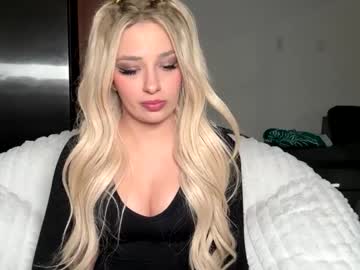 Angelcookie Chaturbate stream image from February 16, 2025