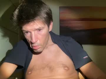 Jeanslov Chaturbate stream image from February 16, 2025