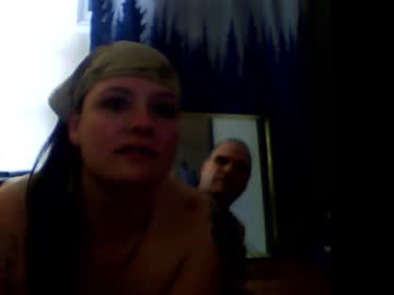Littleravenxx Chaturbate stream image from February 16, 2025