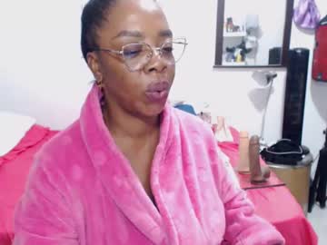 Tanythottxx Chaturbate stream image from February 16, 2025