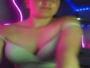 Violette_025 Chaturbate stream image from February 16, 2025