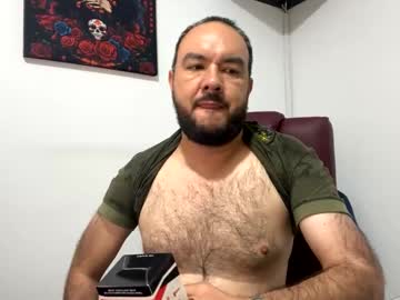 Elputonx Chaturbate stream image from February 16, 2025