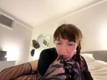 Goodgirljennnifer stream image from February 16, 2025