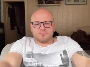 Deviiieye891 Chaturbate stream image from February 16, 2025