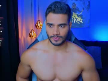 Andresfiit Chaturbate stream image from February 16, 2025